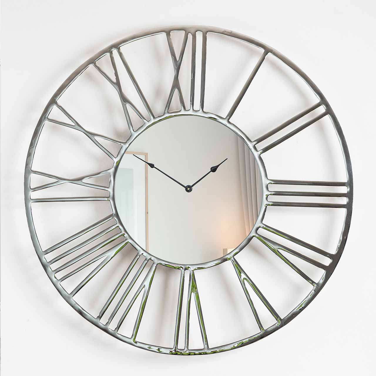 Medium Round 50cm Chrome Wall Clock