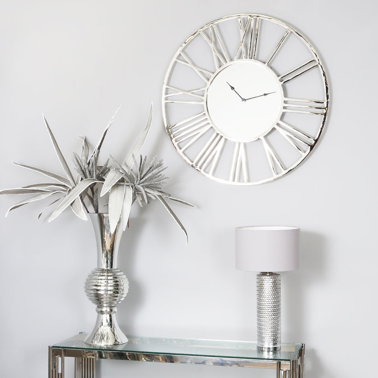 Medium Round 50cm Chrome Wall Clock