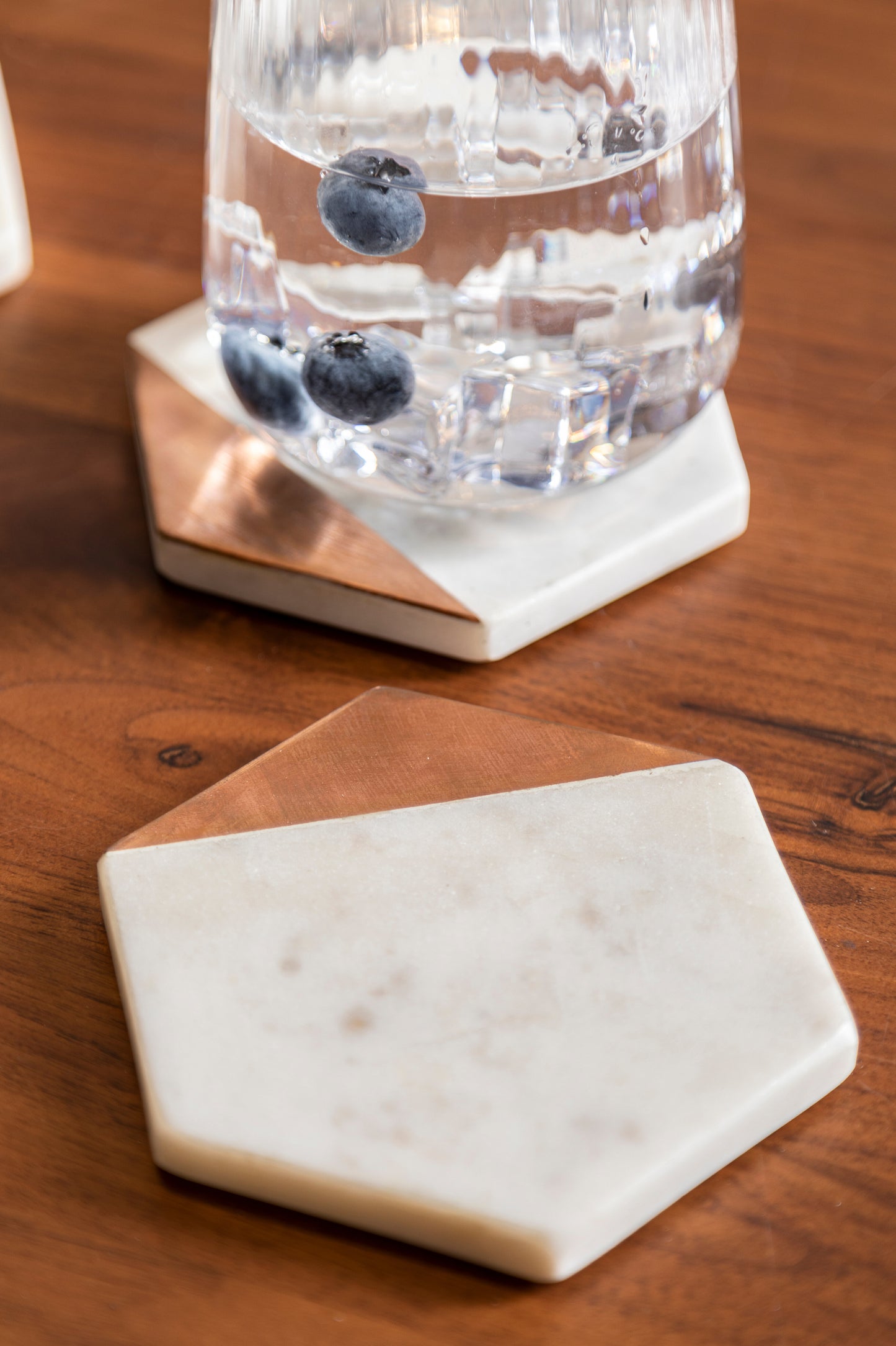 Monzaro Set Of 4 White Marble And Copper Inlay Coasters